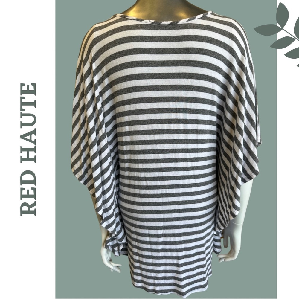 Red Haute Stripe Grey White Knit Top Batwing Sleeves V Neck Size Medium - Picture 4 of 6